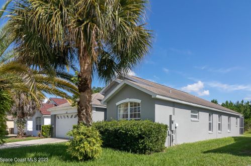 2631 Autumn Creek Cir, Kissimmee FL  34747-2236 exterior