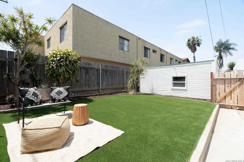 2221 Lincoln Ave, San Diego CA  92104-2412 exterior