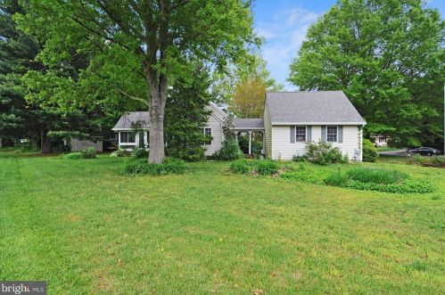 7 Applewood Dr, Dover, DE 19901-6245