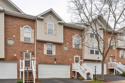 7319 Gena Ct, Pittsburgh, PA 15209-1555