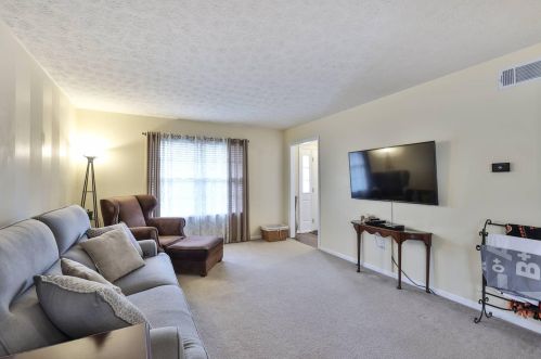 1205 Mesa Dr, Covington KY 41018-3812 exterior