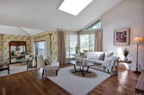 22111 Comanche Rd, El Toro, CA 92630-3511