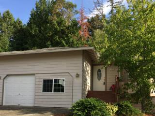 1360 Gilmax Ln, Breidablick WA  98370-7317 exterior