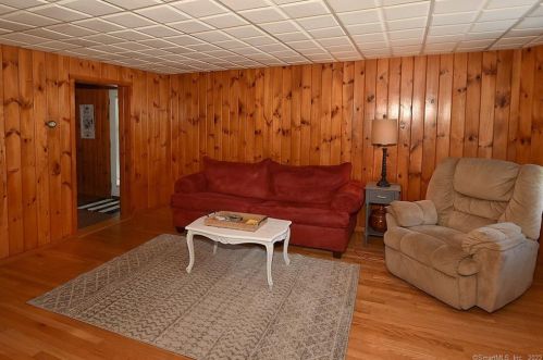 29 Ash St, Norwich CT  06351-1804 exterior