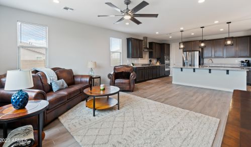 3730 76th Dr, Phoenix, AZ 85043