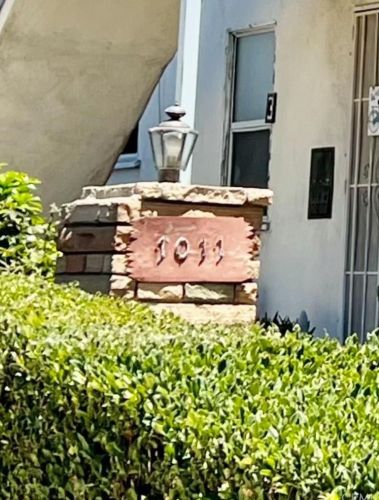 1011 Chevy Chase Dr, Glendale, CA 91205-3001