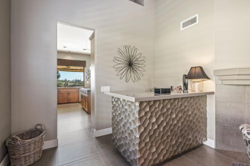 187 Kavenish Dr, Rancho Mirage CA  92270-3244 exterior