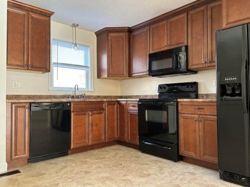 1400 Turnpike Rd, New Ipswich, NH 03071-3030