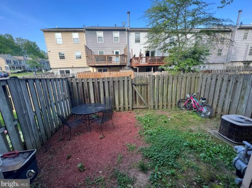 5418 Quarles Ct, Woodbridge, VA 22193-4538
