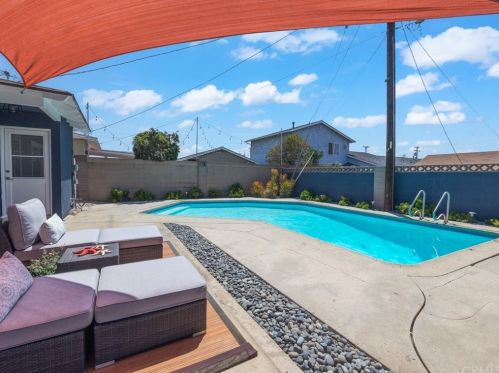 20809 Conradi Ave, Torrance CA  90502-1710 exterior