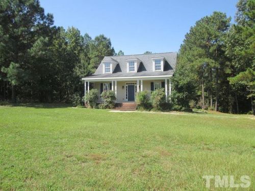 55 Bogie Landing Dr, Lillington, NC 27546-7061