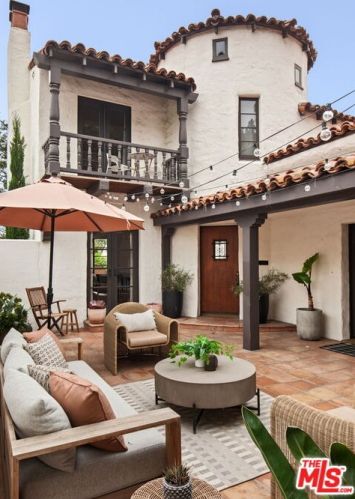 1114 Mountain St, Glendale CA  91207-1834 exterior