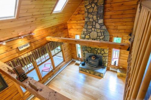 539 Cornwall Bridge Rd, West Woods CT  06069-2525 exterior
