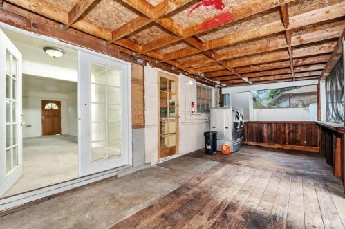 7231 Blackton Dr, La Mesa CA 91941-7560 exterior