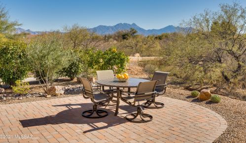2412 Page Mill Dr, Green Valley, AZ 85614