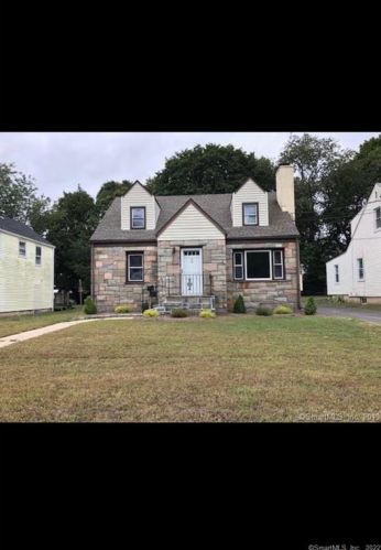 24 Paragon Ln, Stamford, CT 06905-4425
