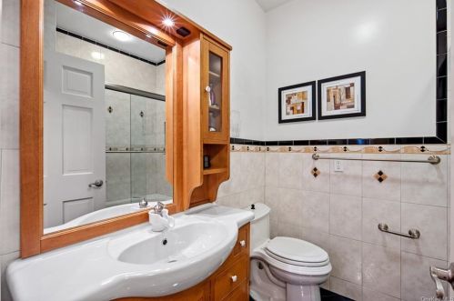 898 North St, White Plains NY  10605-4436 exterior