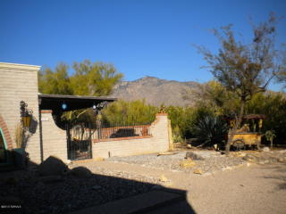 2781 Avenida De Posada, Tucson AZ  85718-3167 exterior