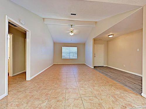 16385 Sun View Ln, Conroe TX  77302-5564 exterior