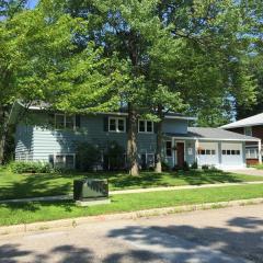 88 Lakewood Pkwy, Burlington, VT 05408-2706