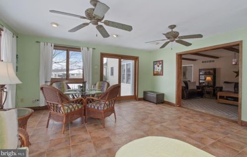 1199 Crestwood Dr, Pottstown PA 19464-2931 exterior