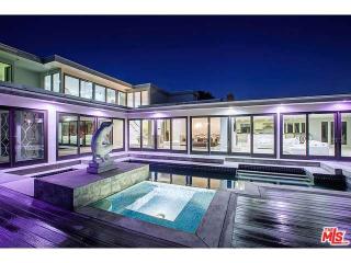 2271 Hercules Dr, Los Angeles CA  90046-2018 exterior