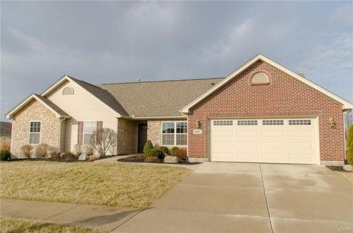 321 Mallard Ct, Brookville, OH 45309-4613