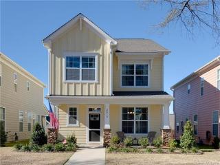 2415 Double Oaks Rd, Charlotte NC  28206-1433 exterior