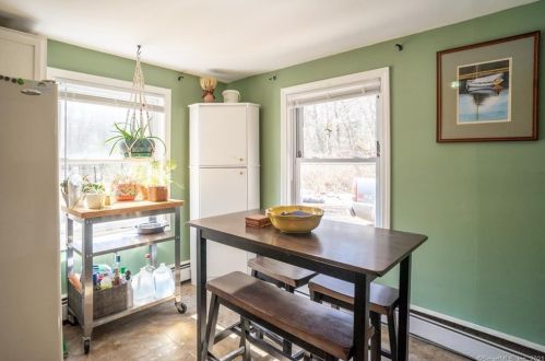 89 Brook St, Glastonbury, CT 06033-2601
