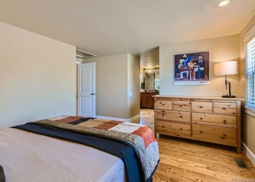 7849 Valentia St, Englewood CO 80112-3338 exterior