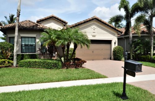 16818 Bridge Crossing Cir, Delray Beach FL  33446-0020 exterior