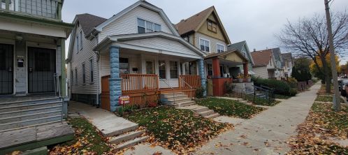 1115 26th St, Milwaukee, WI 53204-1949