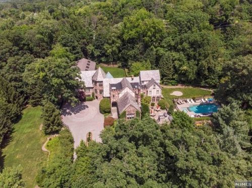 21 Chestnut Ct, Englewood, NJ 07631-3159