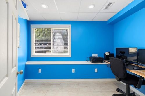 86 Hilltop Dr, Providence RI  02919-3013 exterior