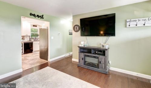 1030 Littlestown Rd, Littlestown PA 17340-9442 exterior