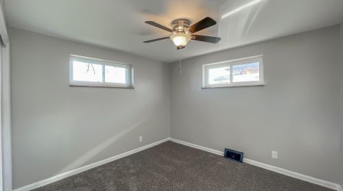 137 Roger Ln, Florence KY  41042-2336 exterior