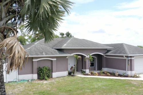 4303 15th St, Lehigh Acres, FL 33972-2859
