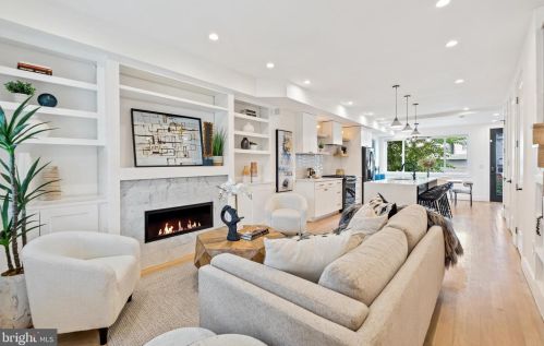 1720 Montello Ave, Washington, DC 20002-7821