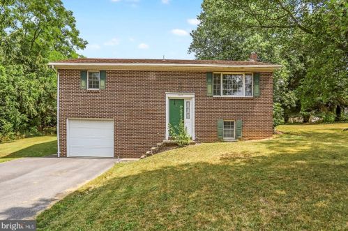 2443 Rogers Dr, Upton, PA 17225-9414