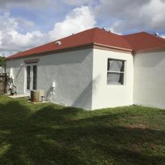 1000 85th Ter, Hollywood FL  33025-3313 exterior