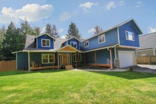 18033 61st Ave, Camano Island, WA 98292-6927