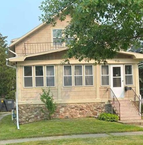 715 Oakland Ave, Green Bay, WI 54304-2614