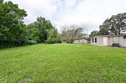 9741 Fowler Ave, Thonotosassa FL  33592-3415 exterior