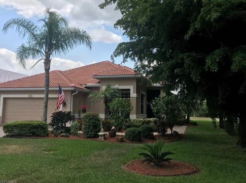2165 Oxford Ridge Cir, Lehigh Acres, FL 33973-6058