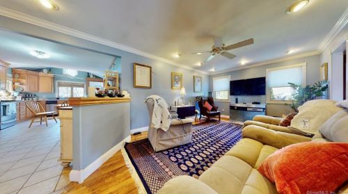 90 William St, Milford, CT 06461-3041
