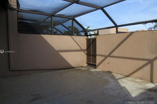 1151 124th Ave, Hollywood FL  33026-3802 exterior