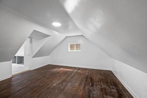 217 Logan St, Pittsburgh PA  15209-2811 exterior