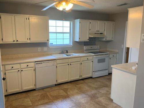 1928 Patrician Way, Fort Walton Beach FL  32547-1033 exterior