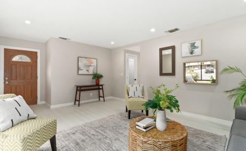 10 Clover Ct, Woodland CA  95695-3026 exterior