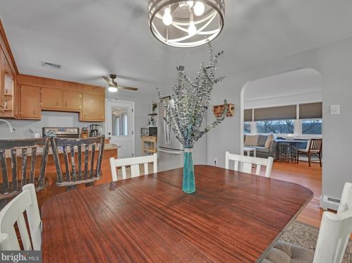 1246 Adams St, Pottstown PA  19464-2402 exterior